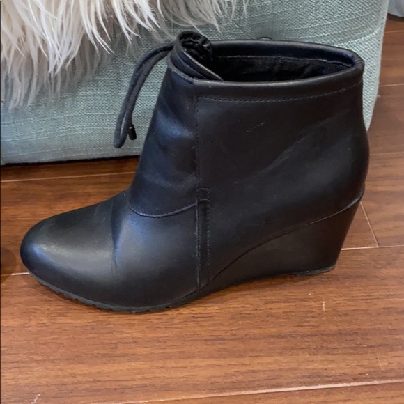 Wedge heel booties. Real leather. Size 6 - Picture 3 of 5